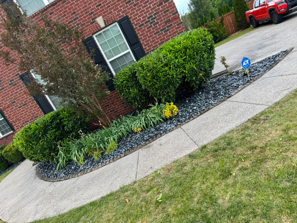 Decorative gravel and stone edging for landscaping